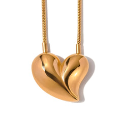 BEHI AMORINO NECKLACE