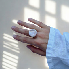 Perla | Handcrafted pearl-pink ceramic ring