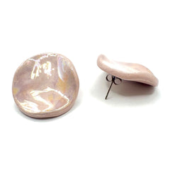 Perla | Handcrafted pearl-pink ceramic stud earrings
